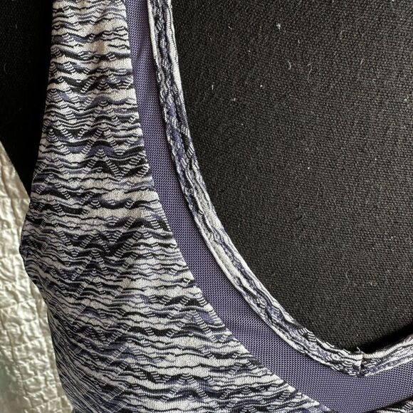 MONDETTA Performance Gear Racerback Dress Women's Medium V-Neck Athletic Active - Picture 3 of 8